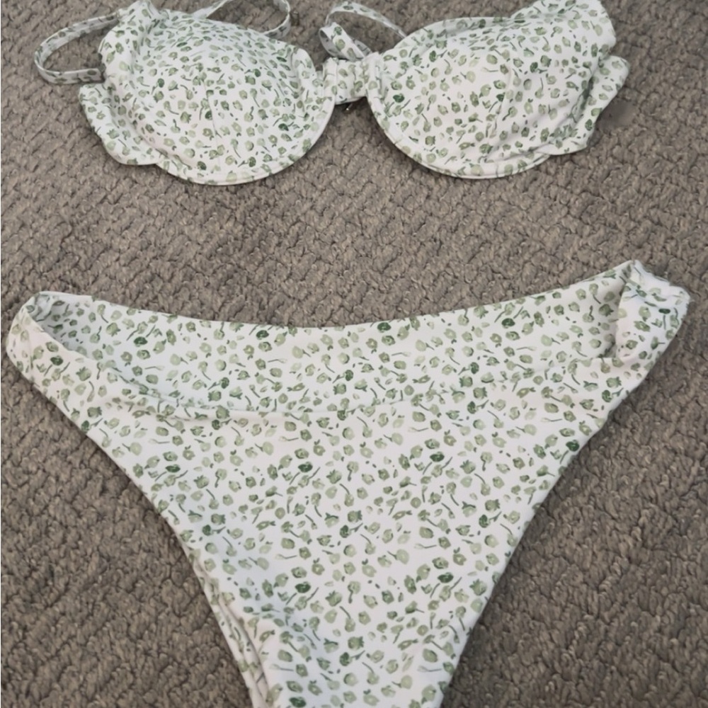 Light green floral bikini set